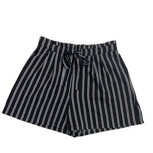 DR2 Black & White Striped Elastic Tie Waistband Shorts With Front Side Pockets S